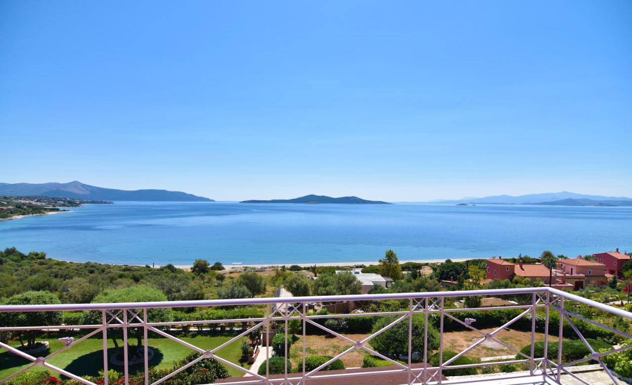 Blue Bay View - Beach House Vathirrevma 外观 照片